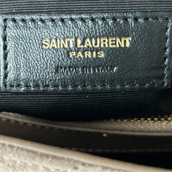YSL Medium Suede LouLou - Picture 12 of 17